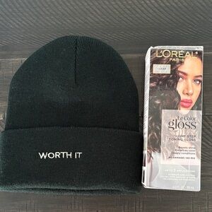 Bundle: Le Color Gloss Clear and Limited Edition Loresl Worth It Gray Beanie